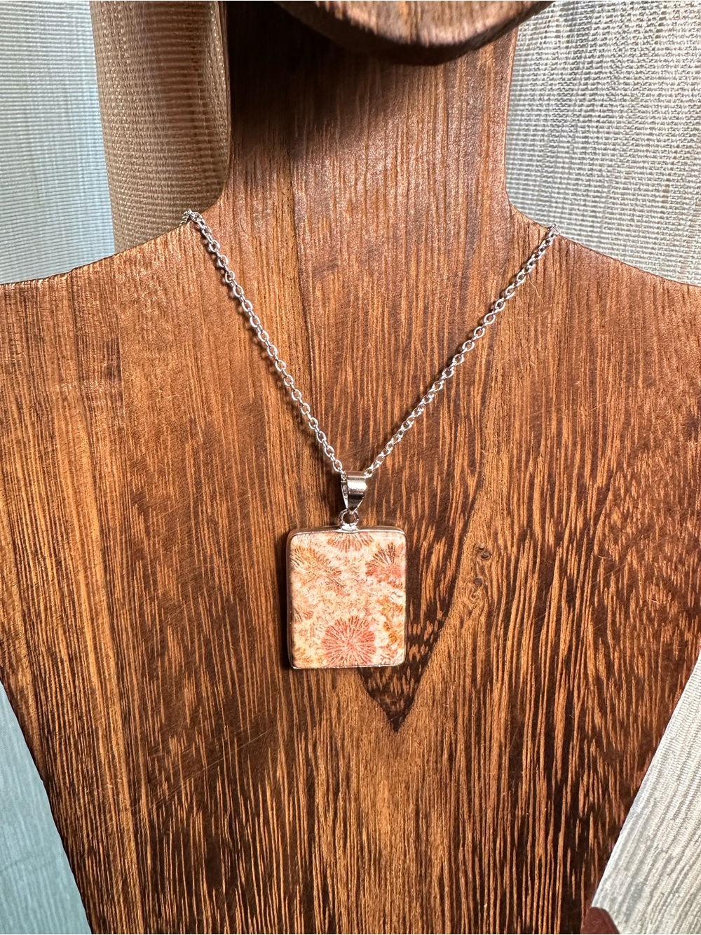 Coral Fossil Pendant Necklace on Silver Plated Box Chain - Picture 9 of 16